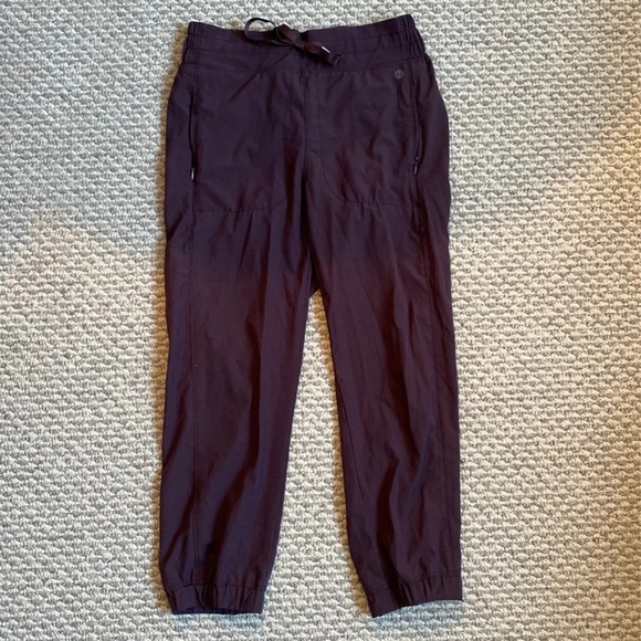 Apana joggers! - Picture 1 of 5